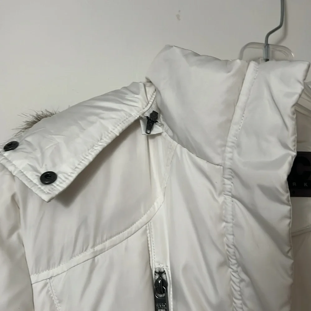 White puffer jacket with removable hood - Picture 8 of 8